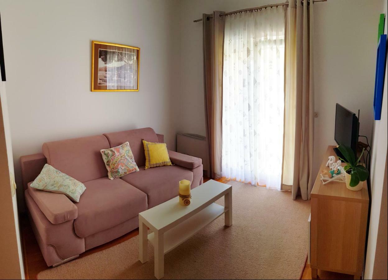 Apartments Dvor - Ap1, Ap2, Ap3 Baska Voda Exterior photo